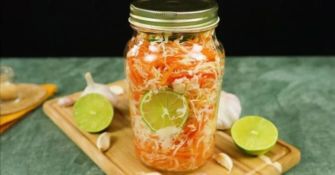 Conserva Colorida de Repolho e Pimentão - Imagem do artigo original