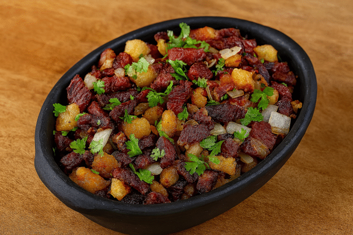 Arrumadinho de Carne de Sol Receita Nordestina Saborosa e Fácil de Fazer Arrumadinho de Carne de Sol Receita Nordestina Saborosa e Fácil de Fazer