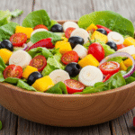 Salada Tropical Sabores Refrescantes em uma Receita Rápida