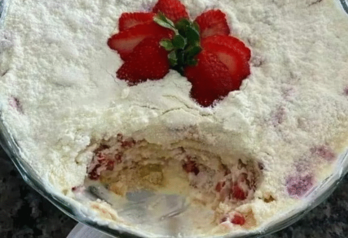 Pavê de Leite Ninho e Morango, Cremoso e Inesquecível