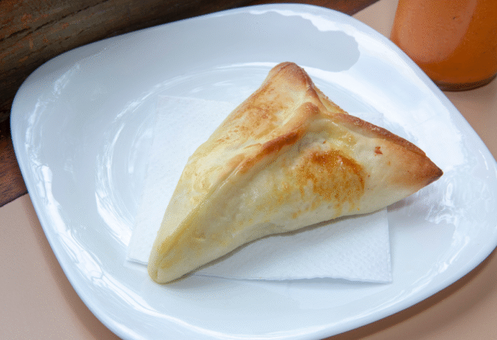 Receita de esfirra de frango aprenda o segredo para um sabor irresistível